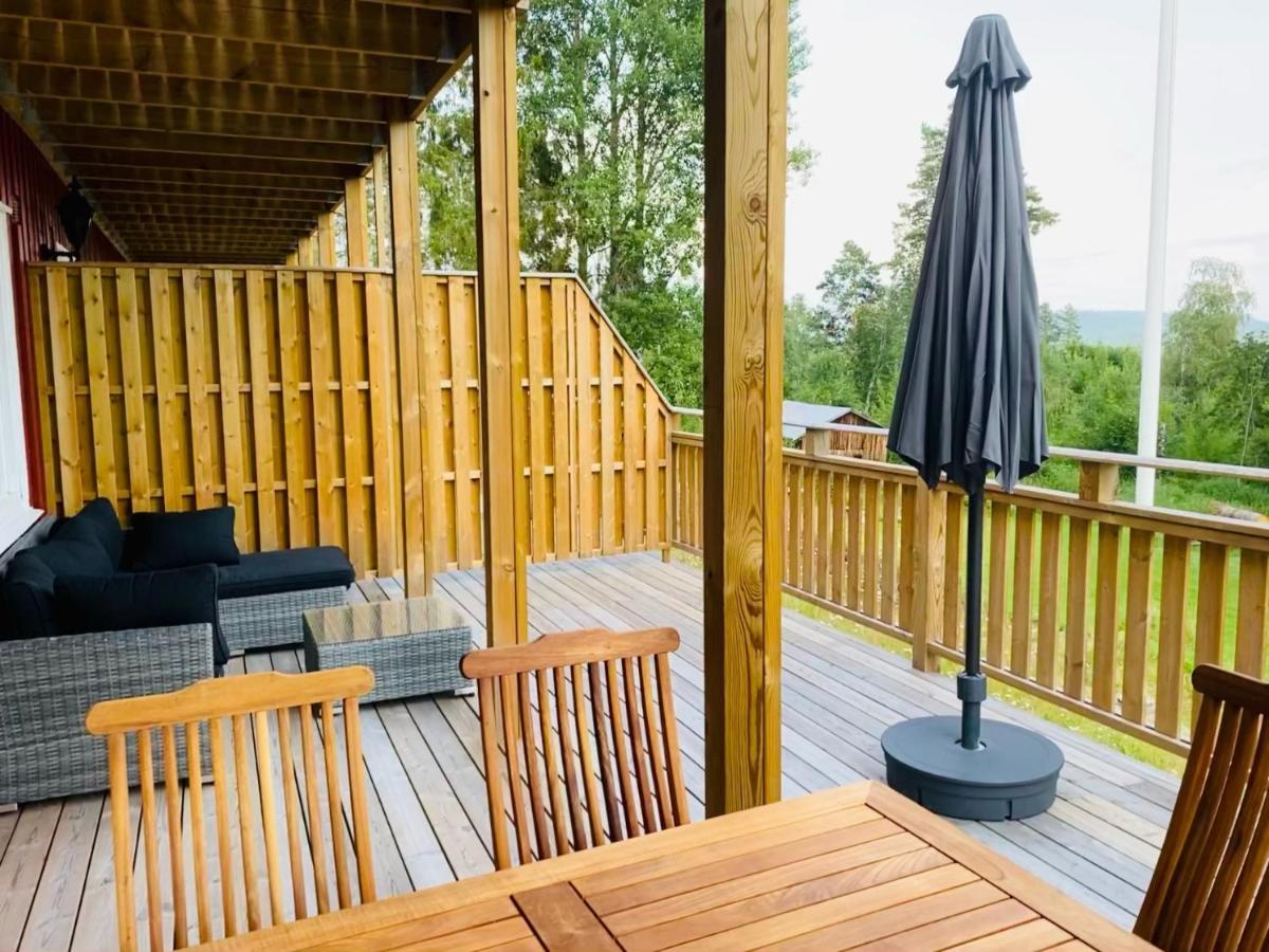 Nyrenoverat Boende I Vackra Jaervsoe Jarvso Exterior foto